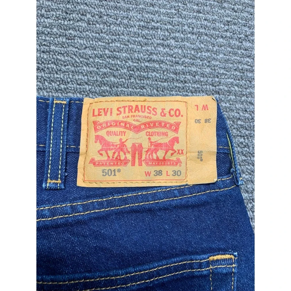 Levi's 501 Mens Jeans 38x30 Blue Denim Button Fly Straight Leg Regular Fit
